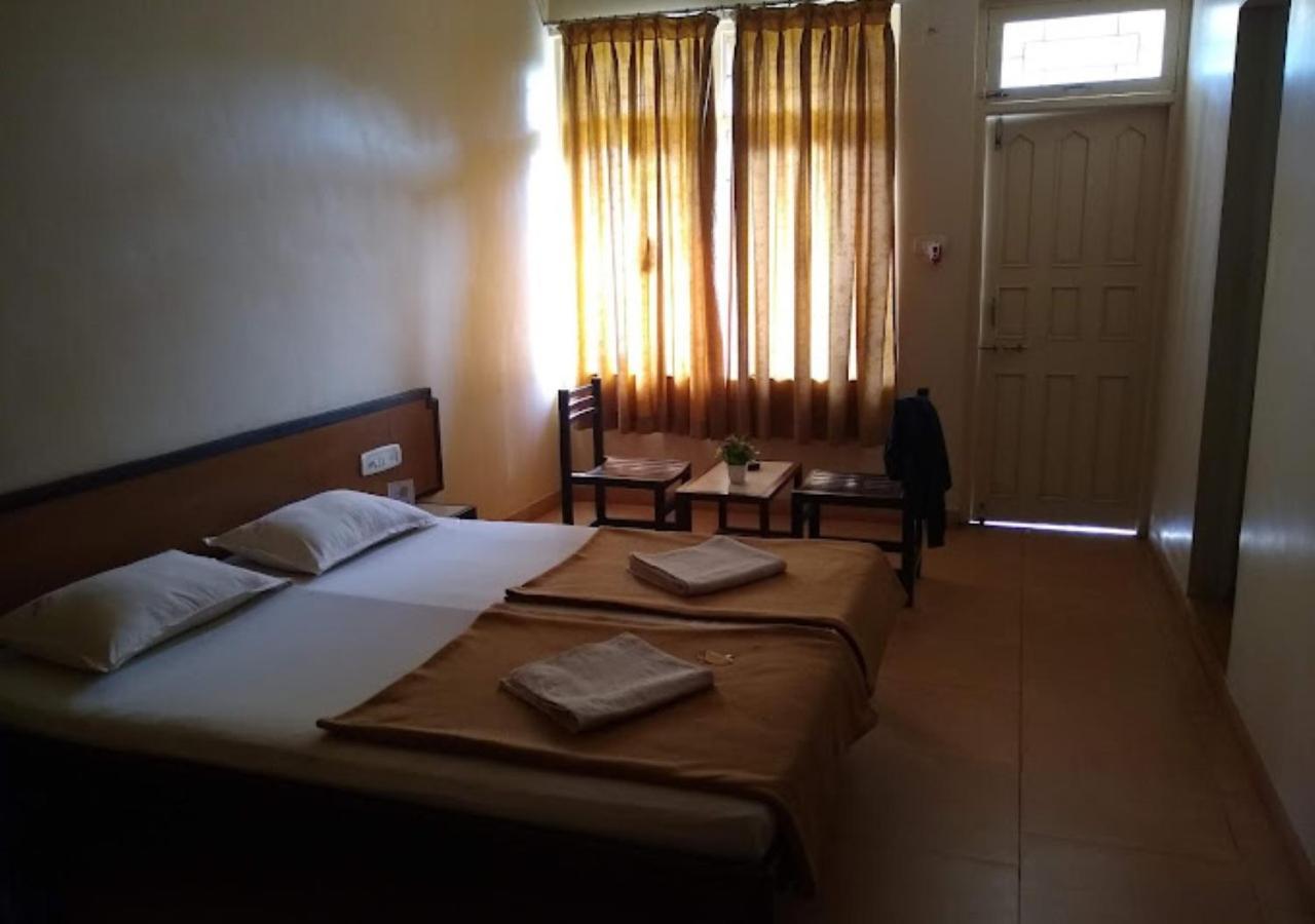 Hotel Durvankur Ganpatipule Ngoại thất bức ảnh