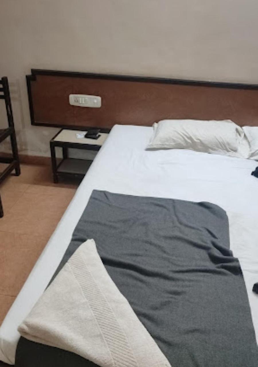 Hotel Durvankur Ganpatipule Ngoại thất bức ảnh