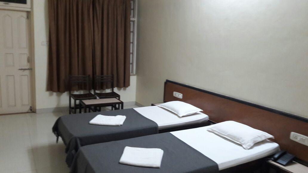 Hotel Durvankur Ganpatipule Ngoại thất bức ảnh