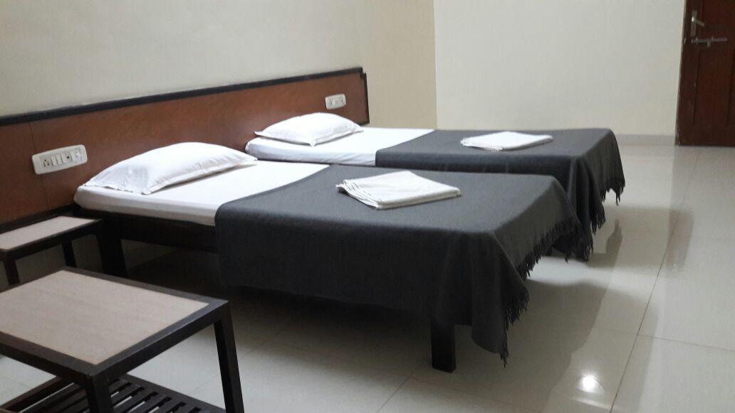Hotel Durvankur Ganpatipule Ngoại thất bức ảnh